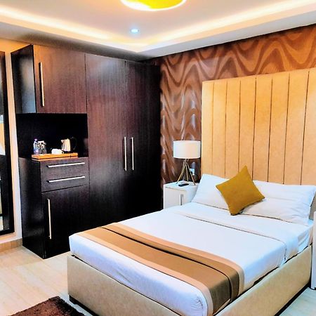 The Cabin Hotel Accra Exterior photo