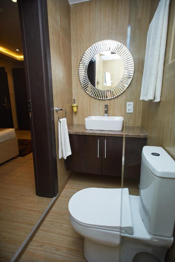 The Cabin Hotel Accra Exterior photo