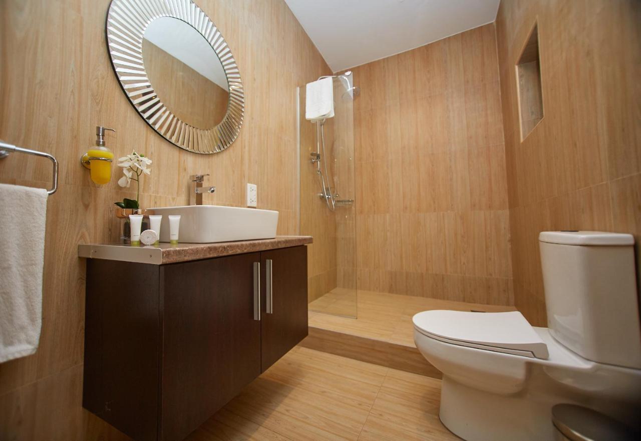 The Cabin Hotel Accra Exterior photo